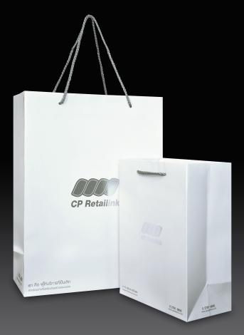 Art card paper bag 230 gsm, laminated smooth paper prevent wrinkles.