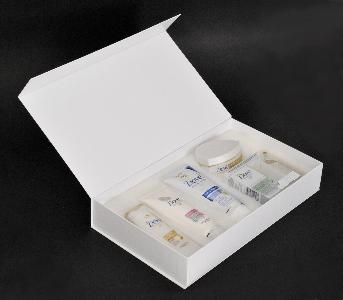 กล่อง Gift Set จากผลิตภัณฑ์ Dove  บรรจุสินค้า 5 ชิ้น